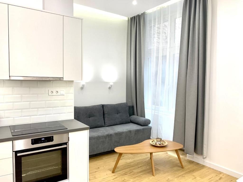 Colton Budapest Paulay Apartments Exterior photo