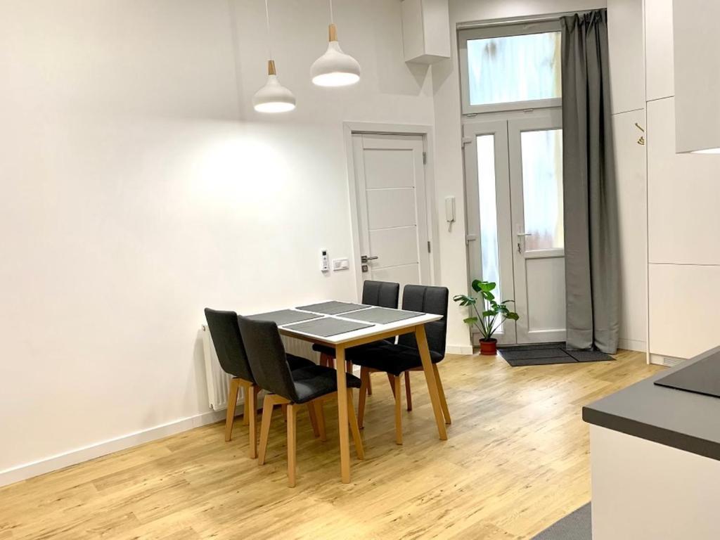Colton Budapest Paulay Apartments Exterior photo